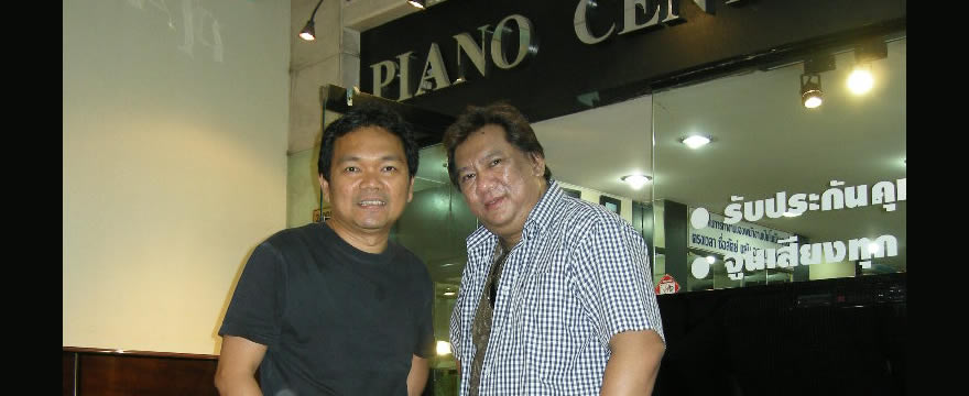 Customer of Piano Center : อาร์ทิส เลือก....เปียโนเซ็นเตอร์ ! Customer of Piano Center