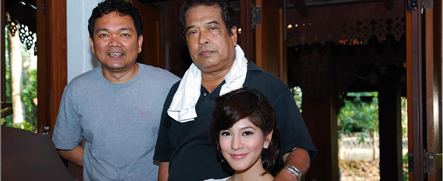 Piano Center : 0-2892-5435 Customer of Piano Center